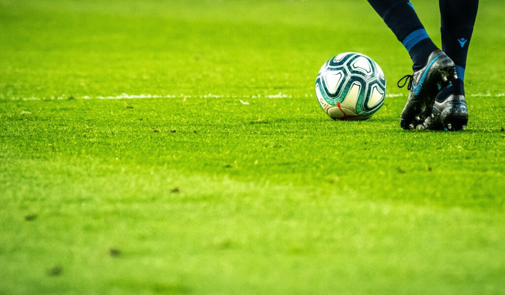 Photo by <a href="https://unsplash.com/@piensaenpixel?utm_source=unsplash&utm_medium=referral&utm_content=creditCopyText">Emilio Garcia</a> on <a href="https://unsplash.com/photos/man-playing-soccer-game-on-field-AWdCgDDedH0?utm_source=unsplash&utm_medium=referral&utm_content=creditCopyText">Unsplash</a>